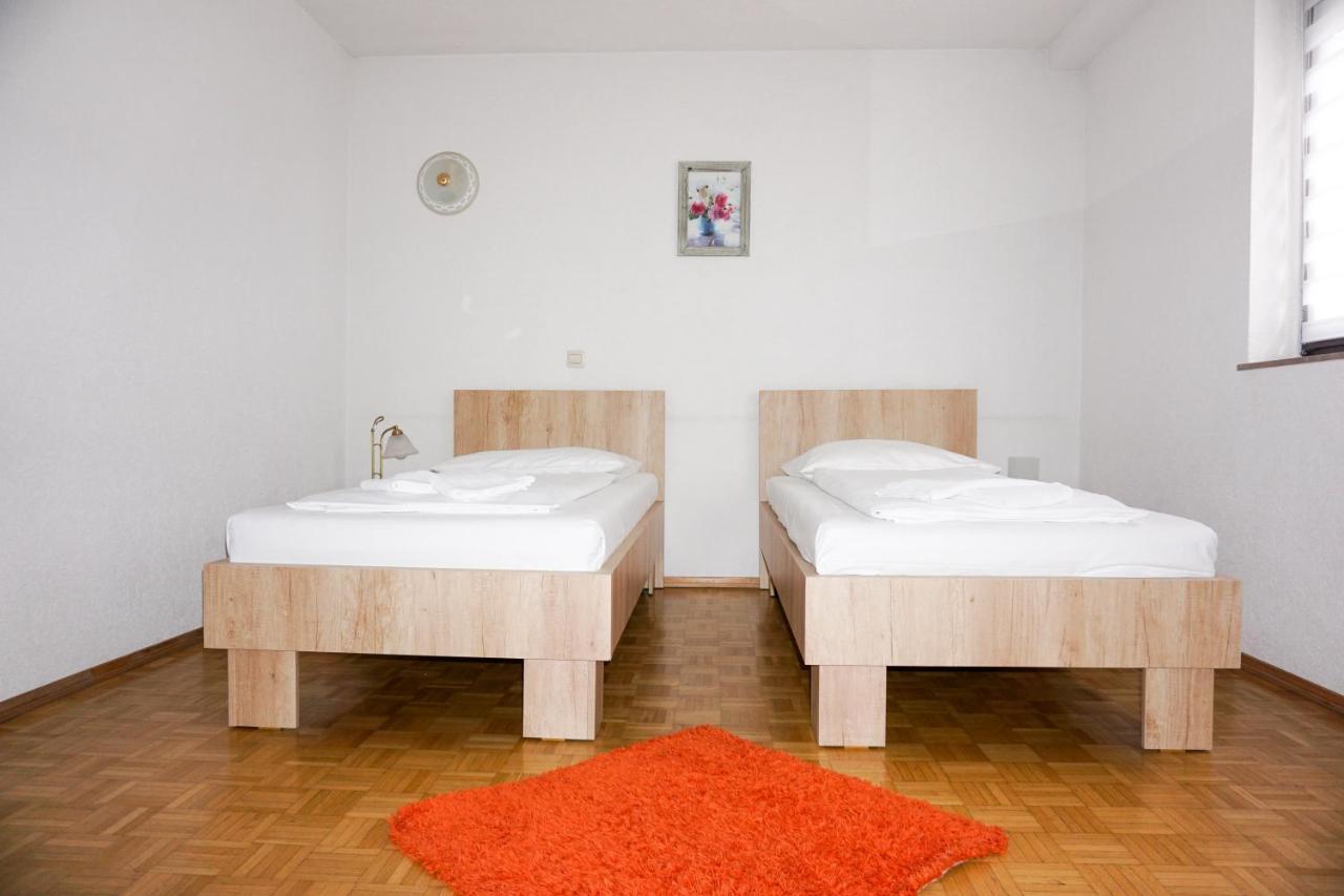 Hotel Kreuz Швебіш-Гмюнд Екстер'єр фото
